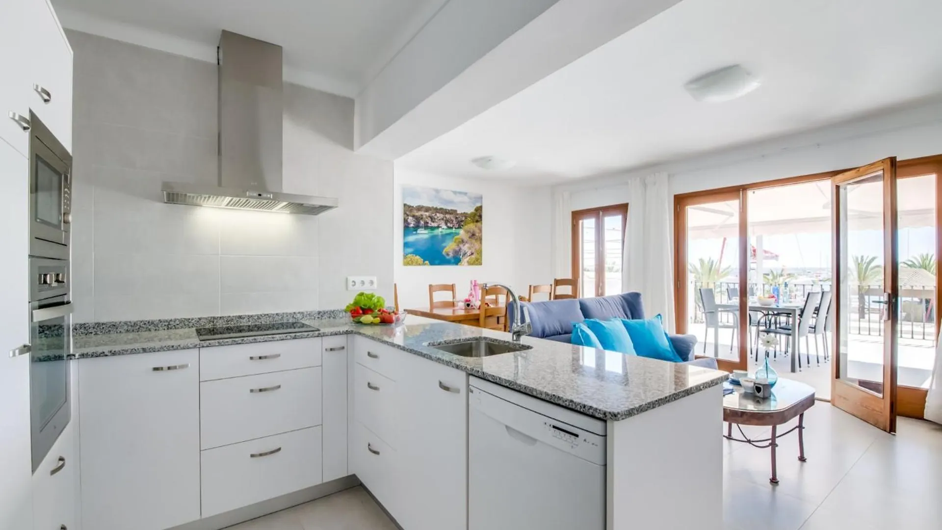 Seafront Apartment, 200M From Beach Port de Alcudia  0*, Port de Alcudia (Mallorca)