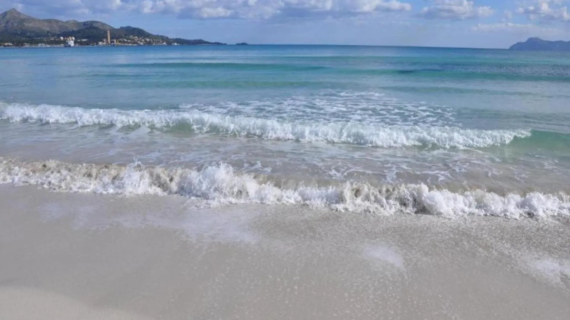 Seafront Apartment, 200M From Beach Port de Alcudia  0*, Port de Alcudia (Mallorca) Ισπανία