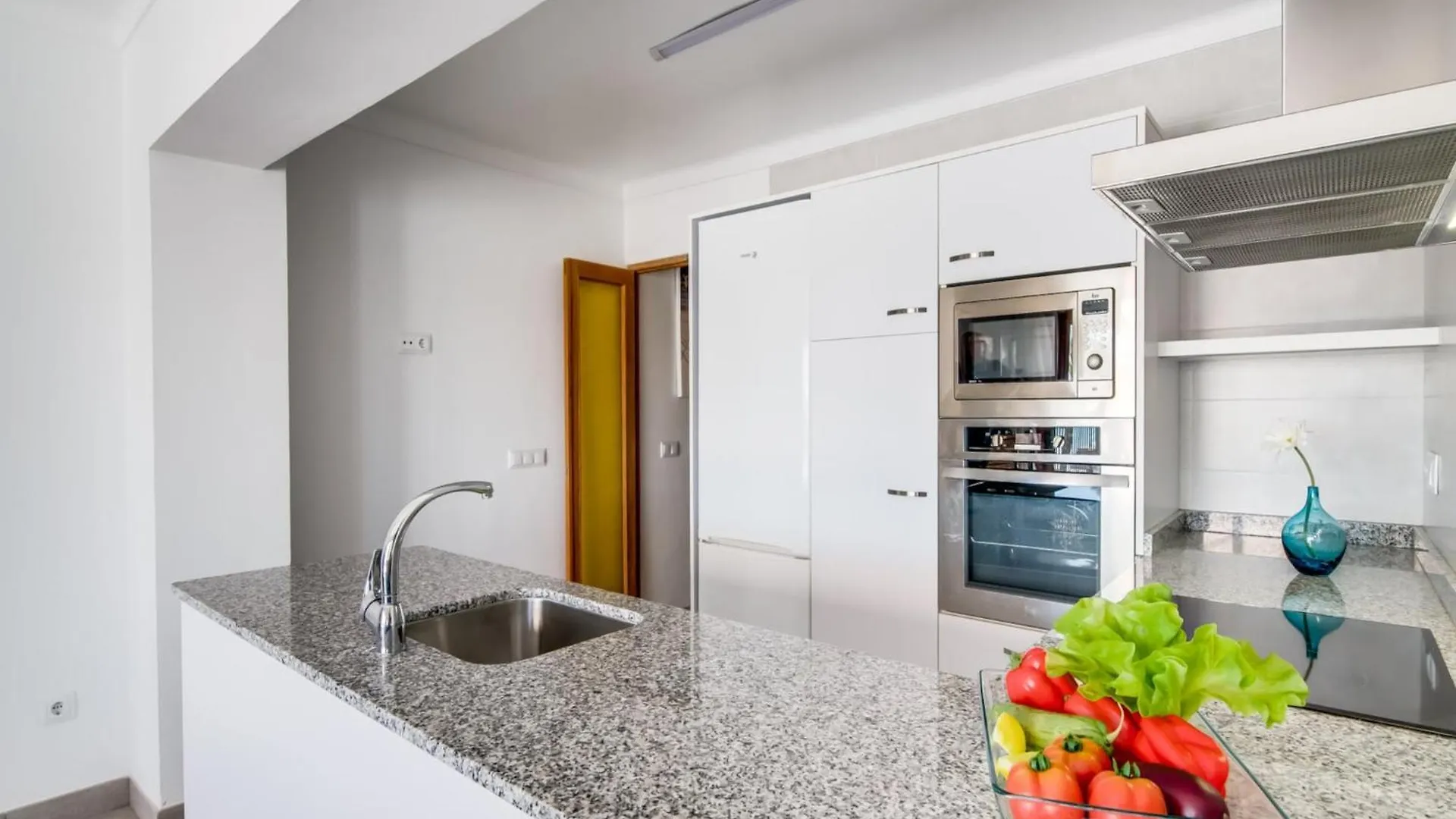 Seafront Apartment, 200M From Beach Port d'Alcúdia 0*,  Espagne