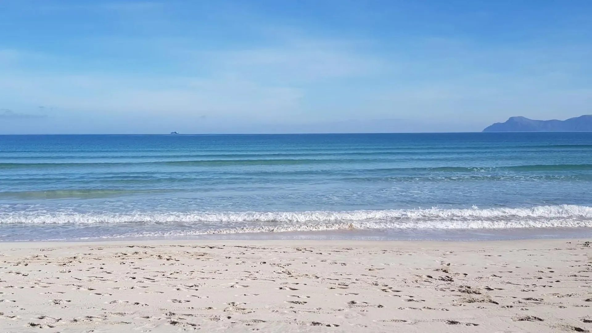 Seafront Apartment, 200M From Beach Port d'Alcúdia Espagne